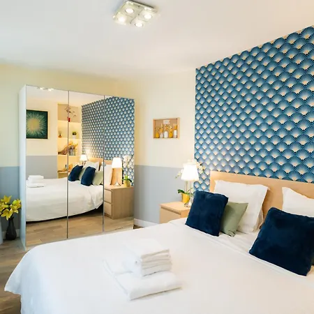Apartment Beautiful Yellow Near Marais And Bastille *